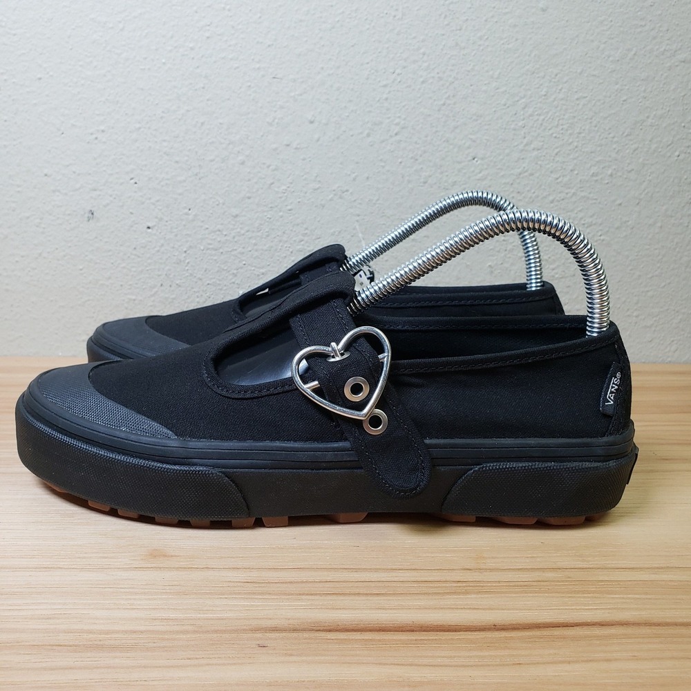 Vans Women's 8 Heart Buckle Canvas Mary Jane Sneaker Black Style 93 NWT